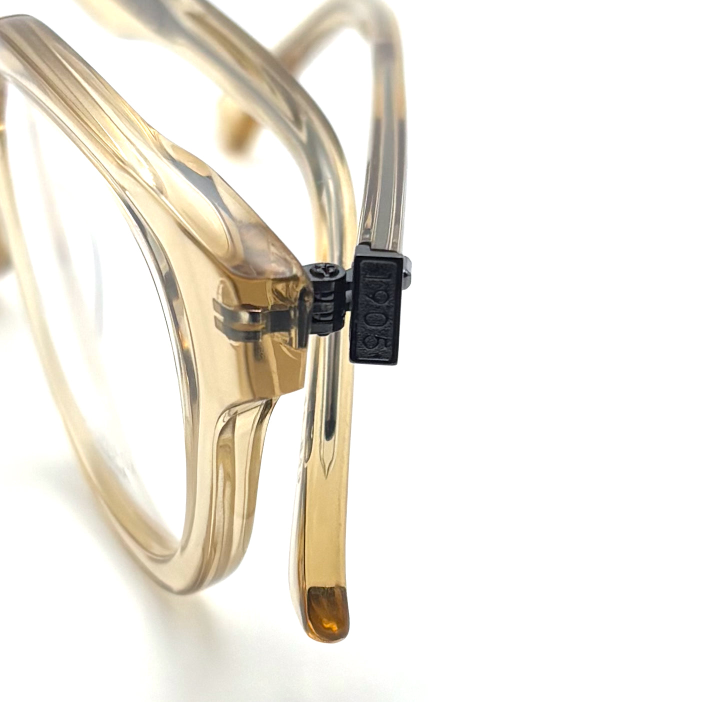 Masunaga 071 Col. 43 — Light Brown