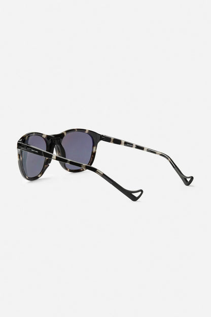District Vision Nako Multisport Gray Tortoise/D+ Water Gray - Rich Vista Opticians