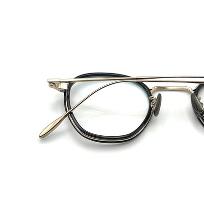 Yuichi Toyama F. Alfred (U-120) Col.01 — White Gold/Black