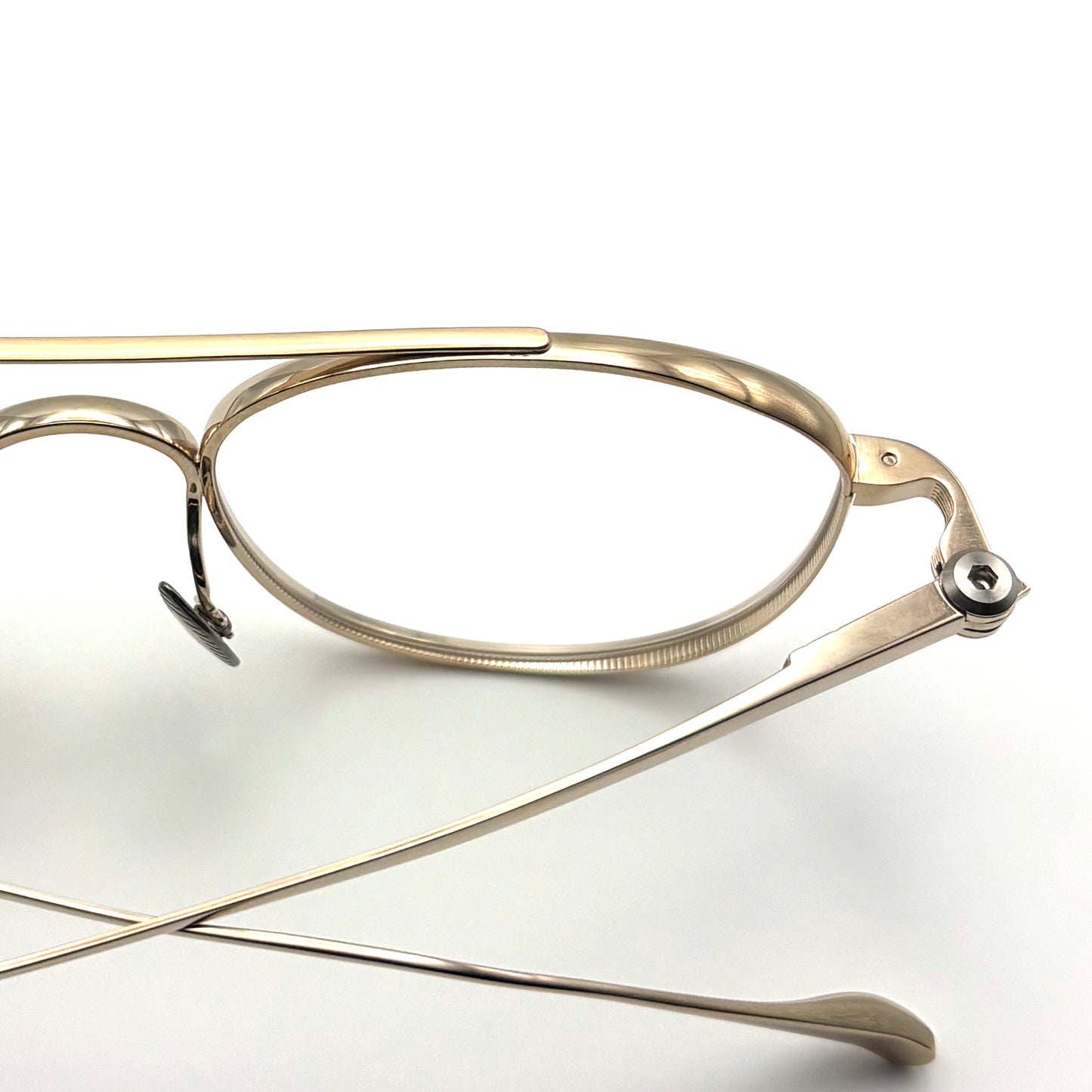 Yuichi Toyama 5 Palm Springs Col.01 — White Gold