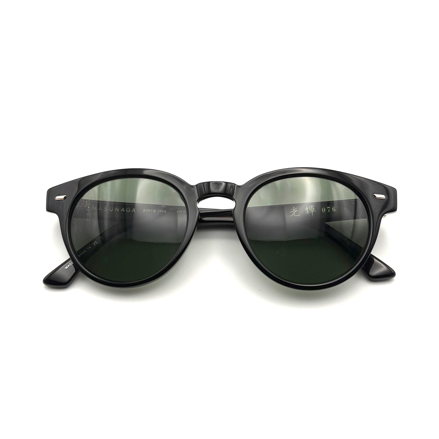 Masunaga 076 Col. 19 — Black