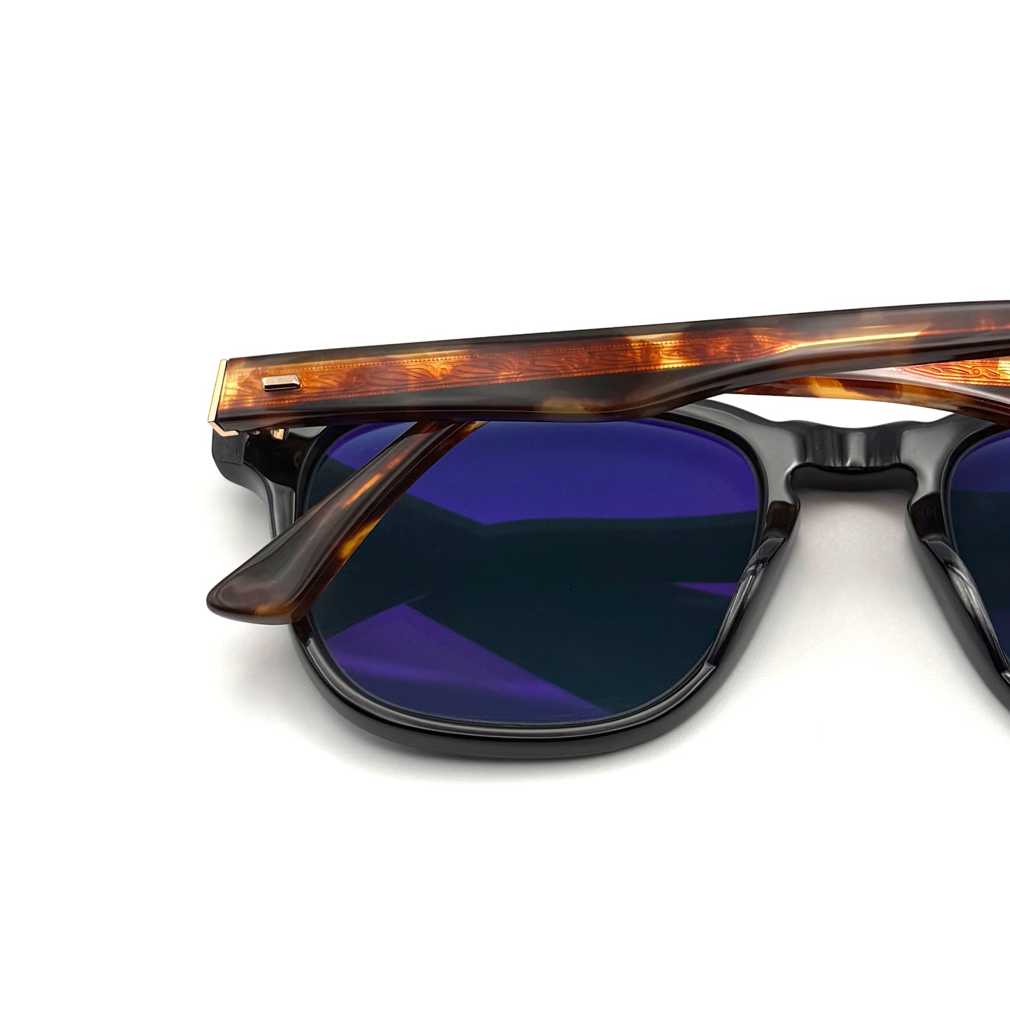 Masunaga 070 Col. 19 — Black (Blue Tint)