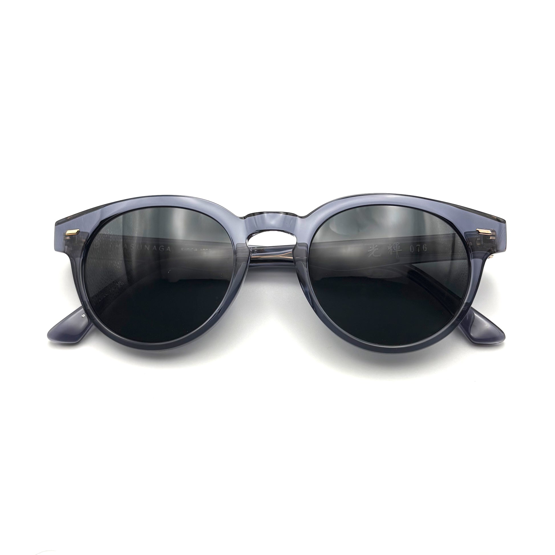 Masunaga 076 Col. 24 — Grey